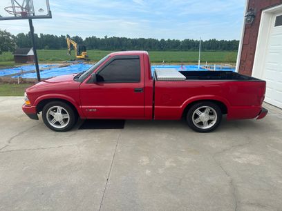 Used 1998 Chevrolet S10 Pickup 2WD Regular Cab w/ Preferred Equipment Group