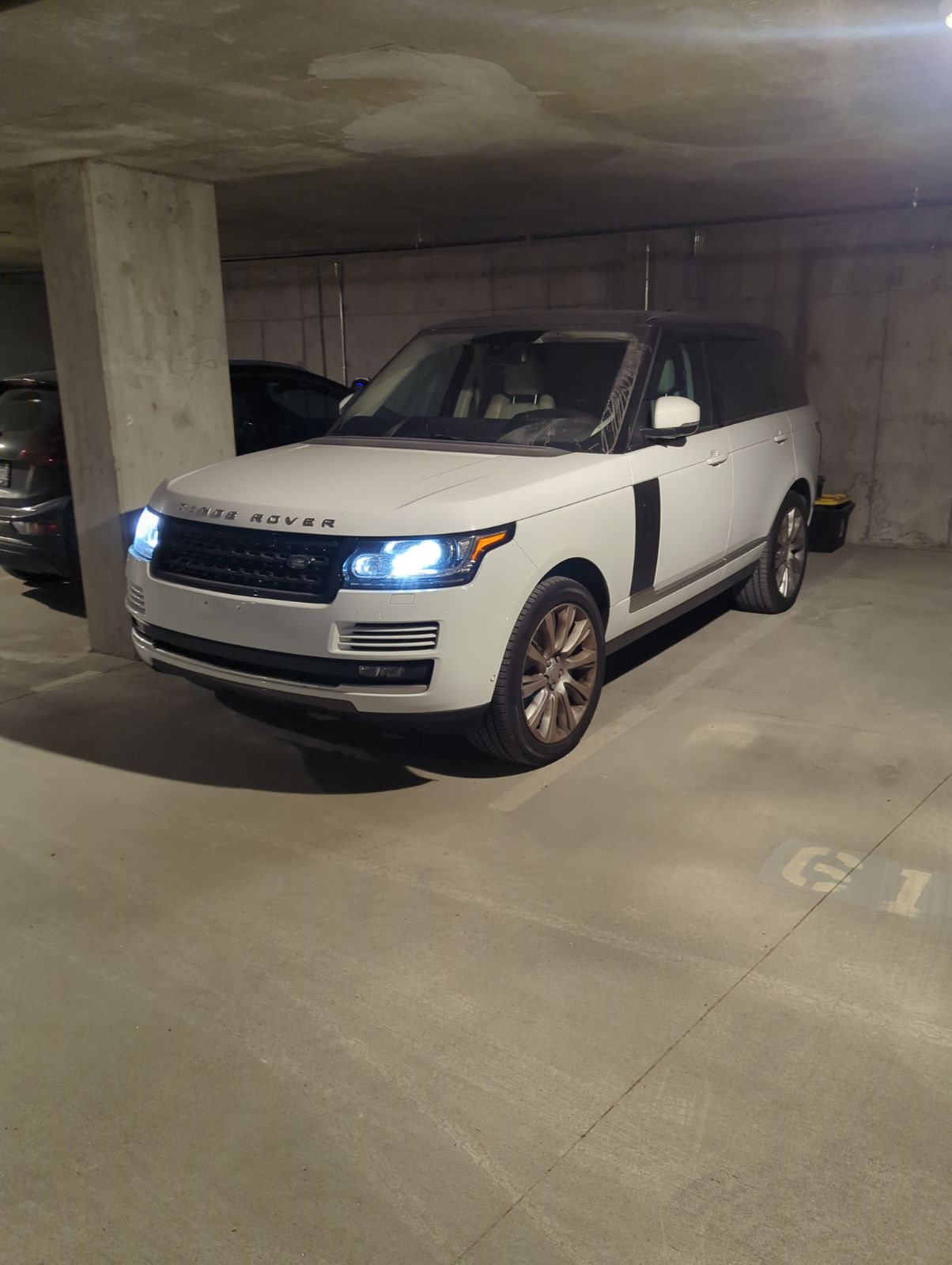 Used 2016 Land Rover Range Rover HSE AWD/4WD image 8
