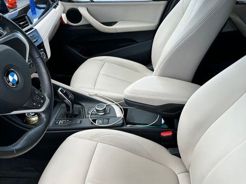 Used 2020 BMW X1 sDrive28i w/ Premium Package image 8