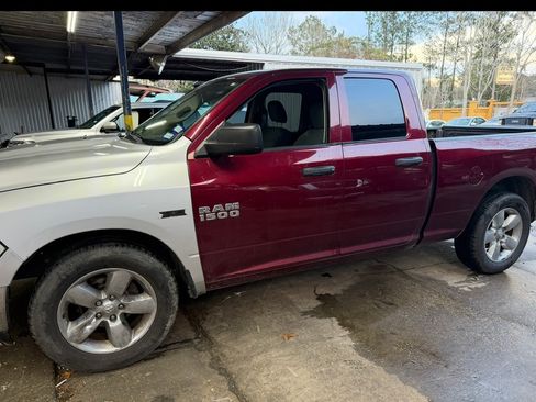 Used 2018 RAM 1500 Express image 1