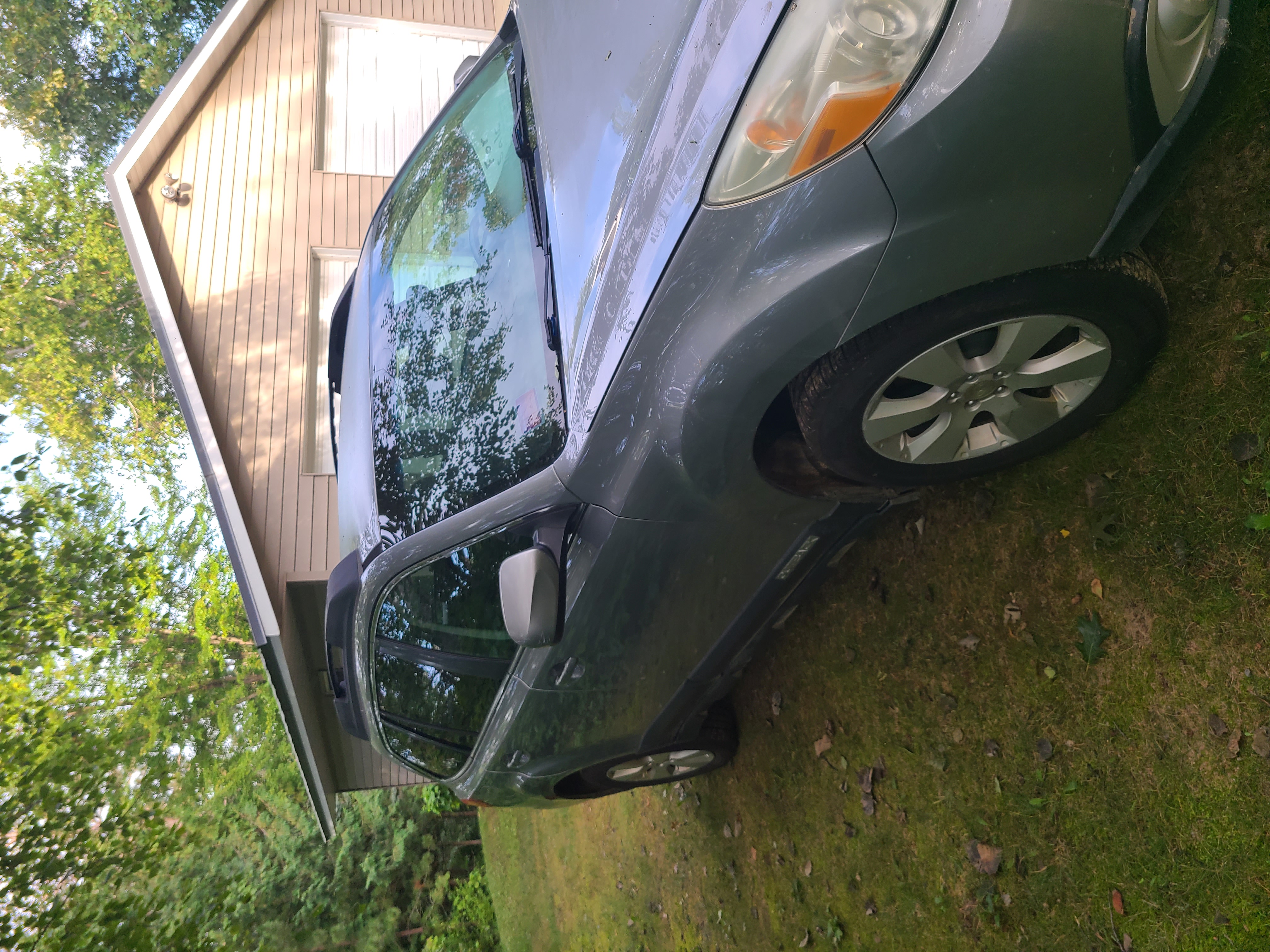 Used 2010 Subaru Outback 2.5i Premium AWD/4WD image 4