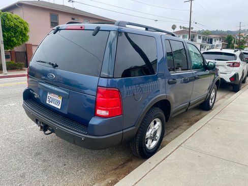Used 2003 Ford Explorer Sport XLT image 2