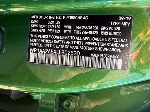 Used 2020 Porsche Macan image 24