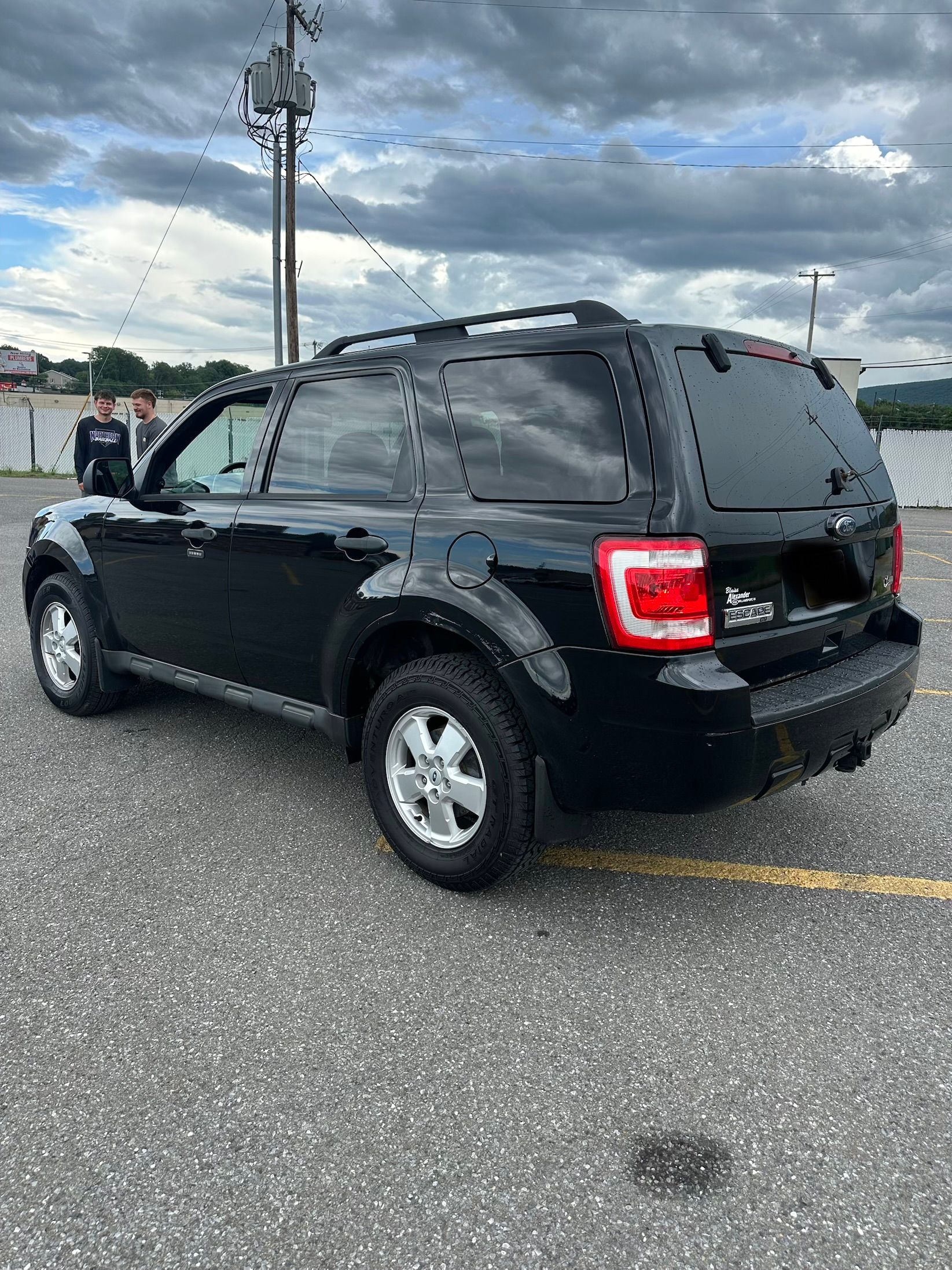 Used 2010 Ford Escape XLT AWD/4WD image 4