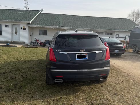 Used 2017 Cadillac XT5 FWD image 6