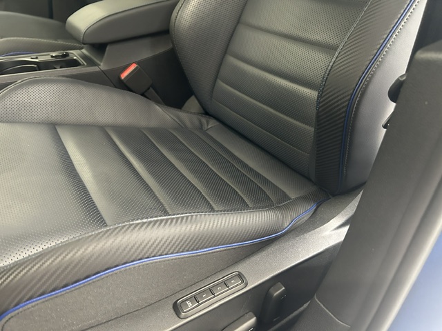 Used 2024 Volkswagen Golf R AWD/4WD image 21