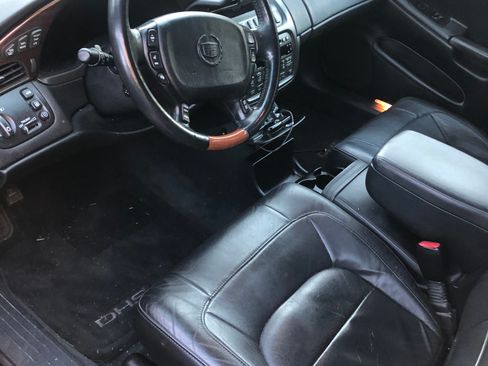 Used 2004 Cadillac De Ville DHS w/ Equipment Group image 4