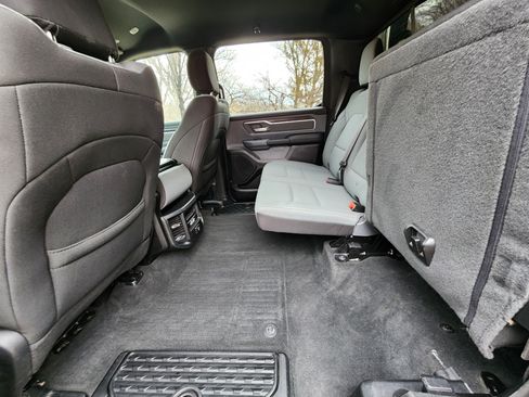 Used 2021 RAM 1500 Big Horn image 10