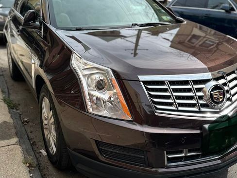 Used 2015 Cadillac SRX Luxury w/ Driver Awareness Package image 5