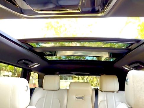 Used 2017 Land Rover Range Rover Sport image 16