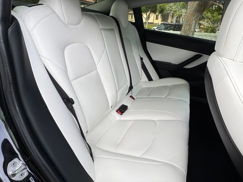 Used 2020 Tesla Model 3 RWD image 5