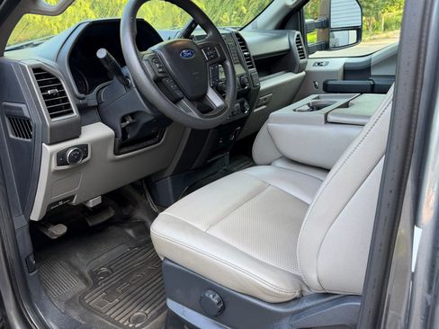Used 2022 Ford F350 XL w/ STX Appearance Package AWD/4WD image 10