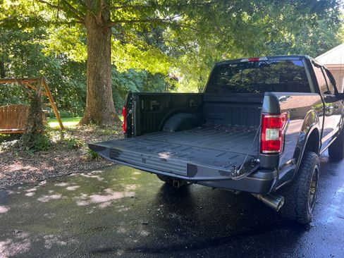 Used 2020 Ford F150 XLT w/ Equipment Group 302A Luxury AWD/4WD image 10