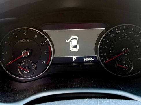 Used 2021 Kia Stinger GT2 image 9