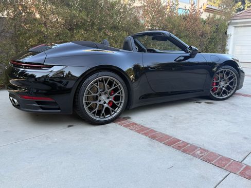 Used 2020 Porsche 911 Carrera S image 5