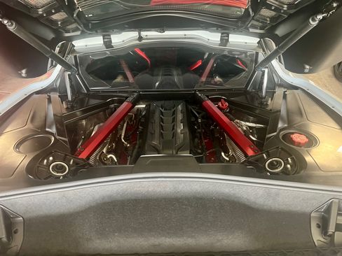 Used 2024 Chevrolet Corvette Stingray Preferred Cpe w/ Z51 Performance Package image 12