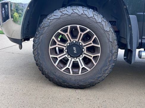 Used 2012 RAM 2500 ST w/ Chrome Appearance Group AWD/4WD image 4