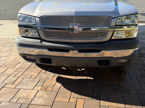 Used 2005 Chevrolet Silverado 1500 LS w/ Silverado Performance Edition image 9