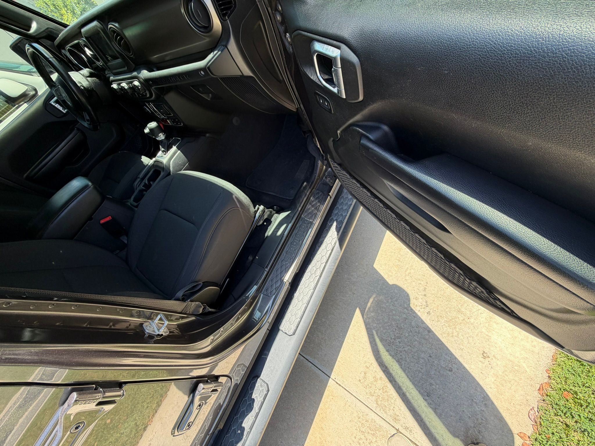 Used 2021 Jeep Wrangler Unlimited Sport AWD/4WD image 11