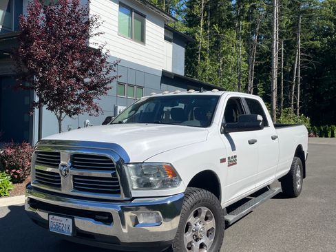 Used 2018 RAM 2500 SLT w/ Protection Group AWD/4WD image 1