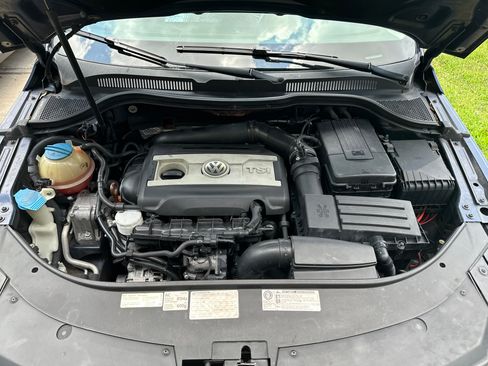 Used 2012 Volkswagen CC Lux Plus FWD image 4