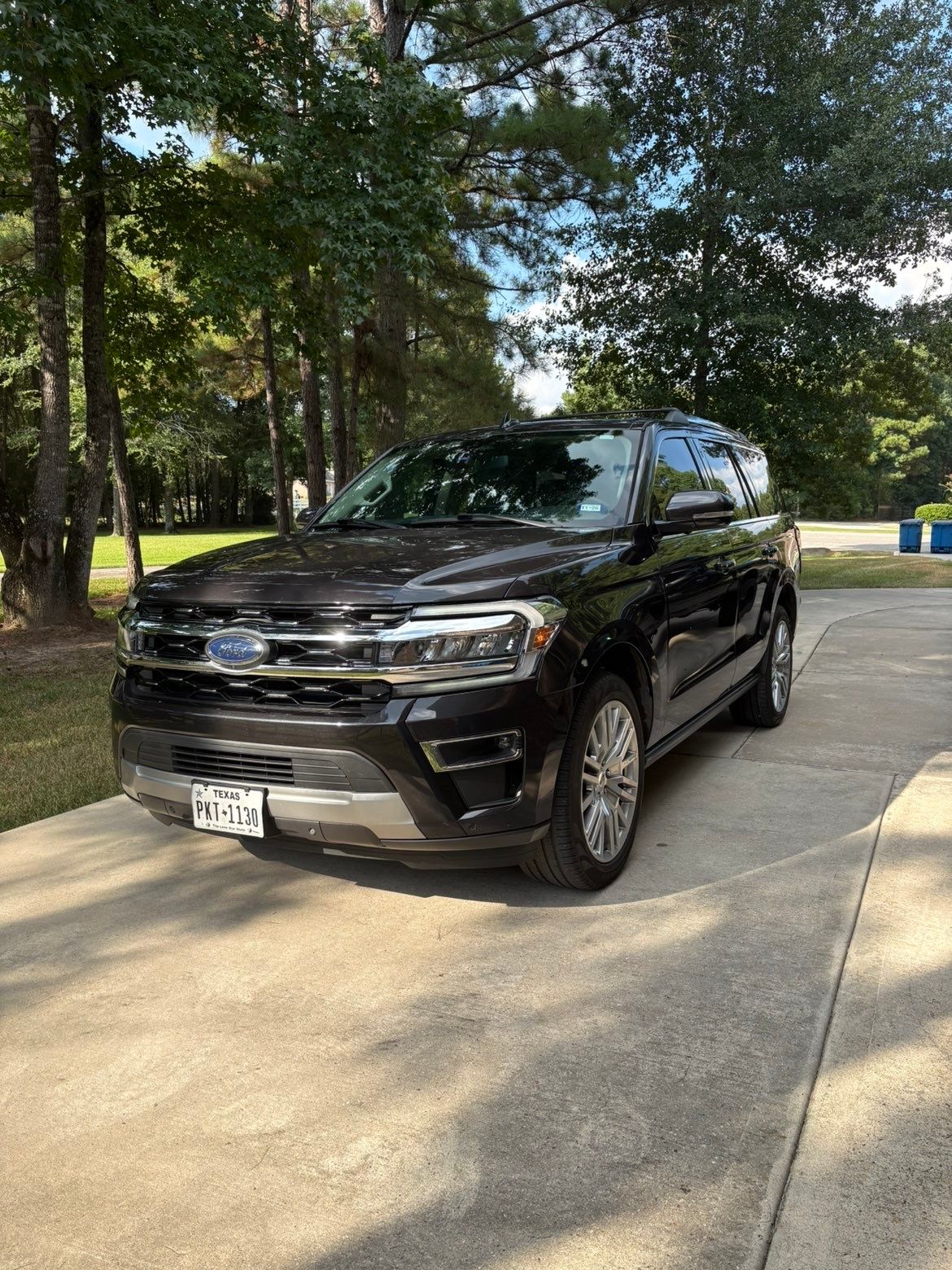 Used 2024 Ford Expedition Limited RWD image 1