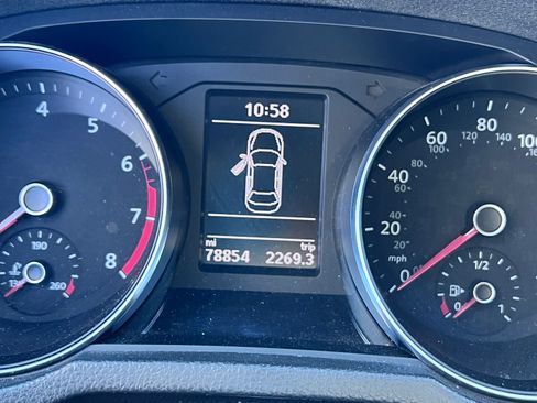 Used 2017 Volkswagen Passat 1.8T SE image 13