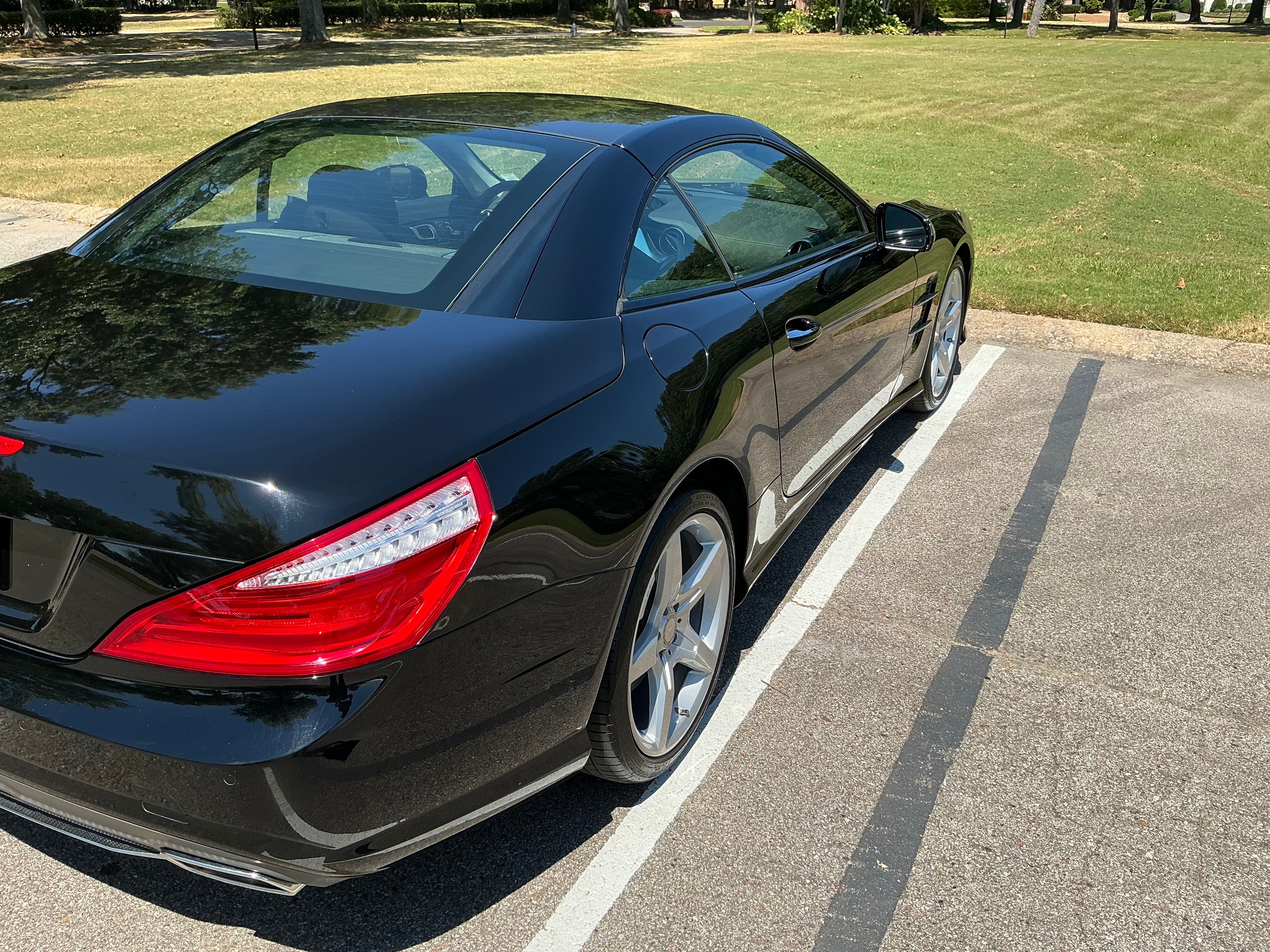Used 2016 Mercedes-Benz SL 550 image 8