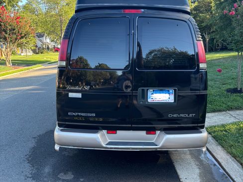Used 1999 Chevrolet Express 1500 w/ Convenience Pkg RWD image 4