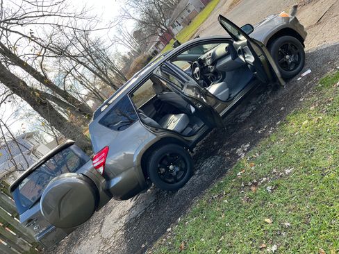 Used 2009 Toyota RAV4 Limited image 1