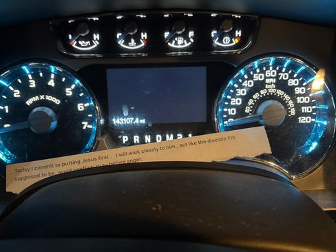 Used 2014 Ford F150 Platinum image 11