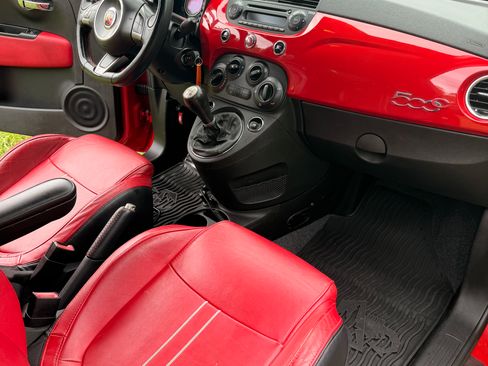 Used 2013 FIAT 500 Abarth w/ Beats Audio Pkg FWD image 17