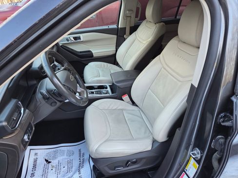 Used 2020 Ford Explorer Platinum image 8