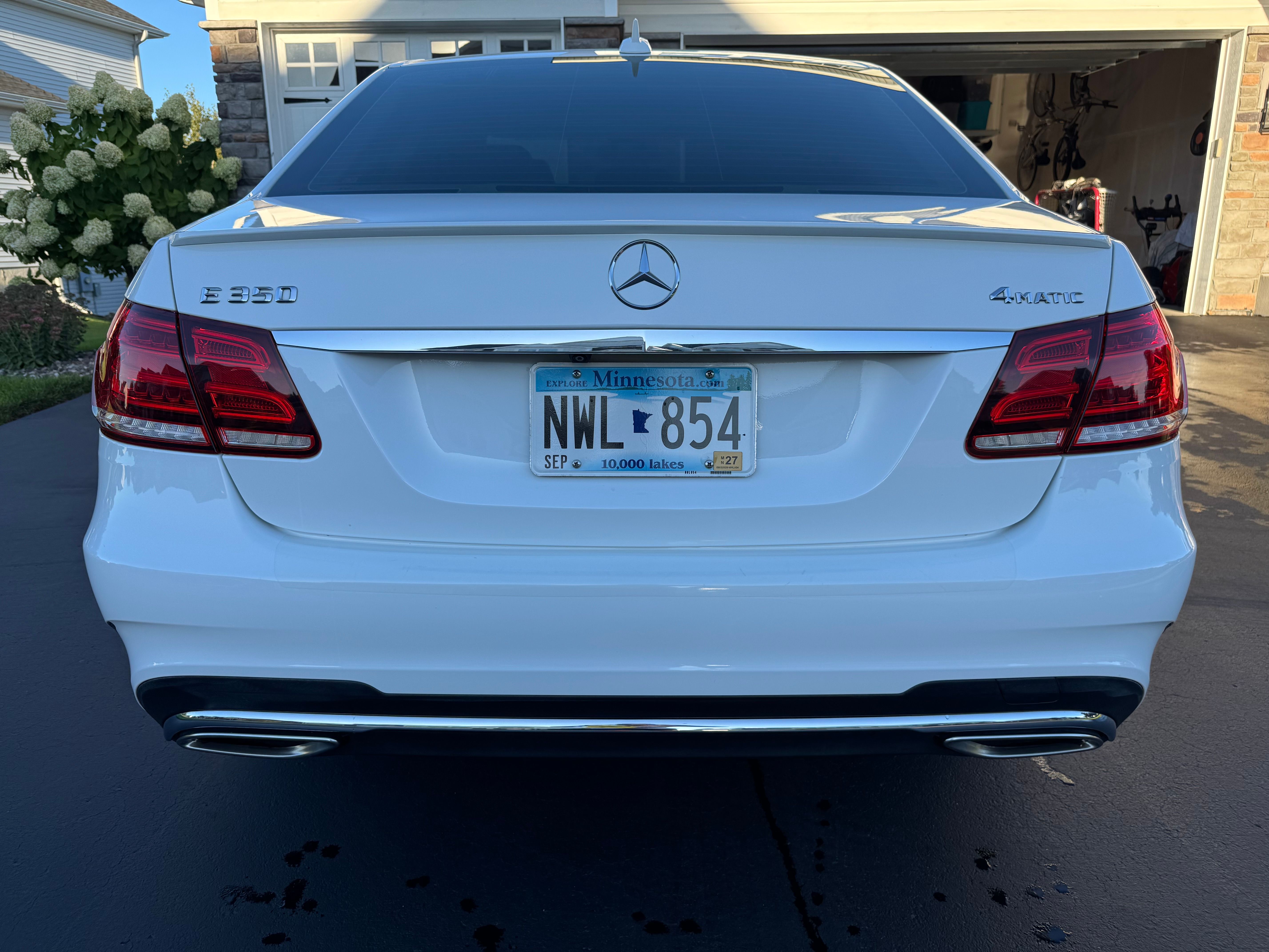 Used 2014 Mercedes-Benz E 350 4MATIC Sedan image 10