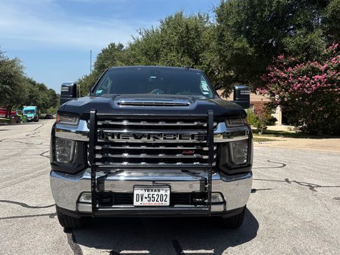 Used 2020 Chevrolet Silverado 2500 LTZ w/ LTZ Premium Package AWD/4WD image 5