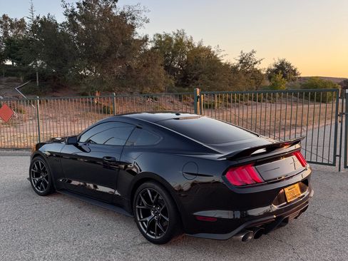 Used 2019 Ford Mustang GT Premium w/ Performance Package - Level 2 RWD image 8