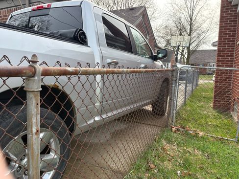 Used 2014 RAM 1500 Big Horn image 9