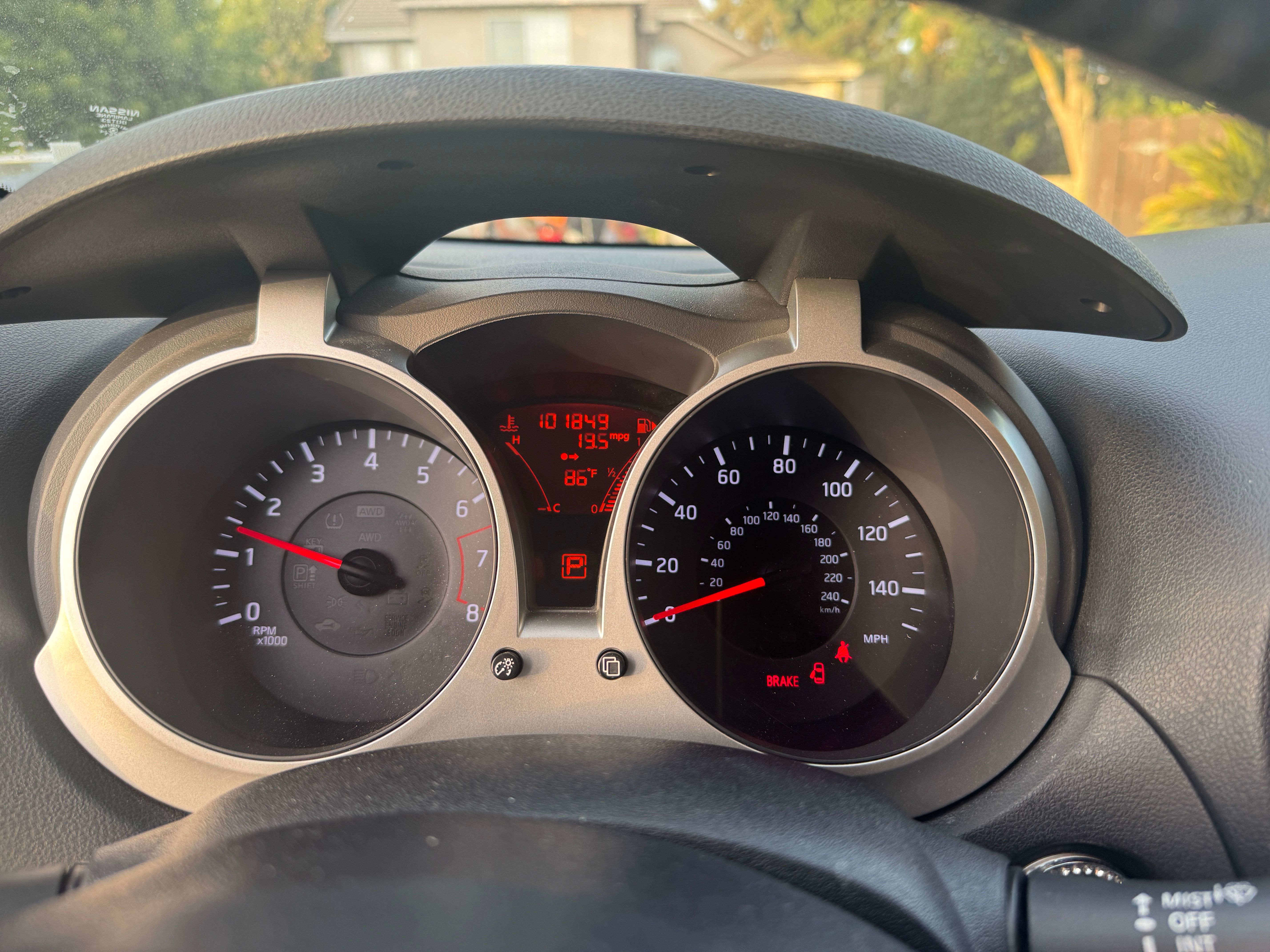 Used 2012 Nissan Juke SL FWD image 4