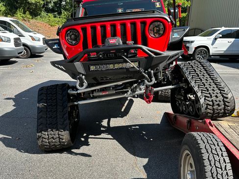 Used 2022 Jeep Wrangler Sport image 19