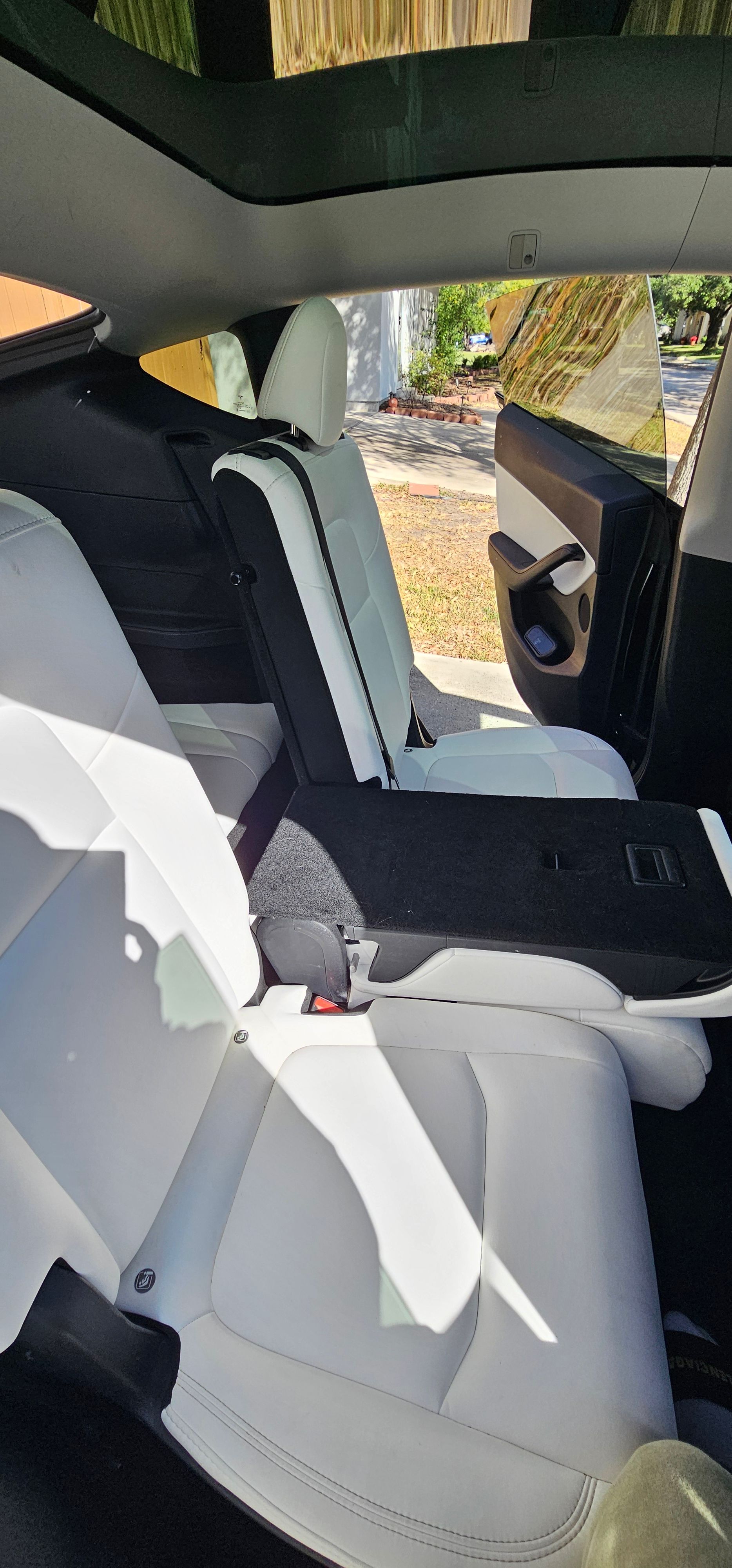 Used 2022 Tesla Model Y Long Range AWD/4WD image 15