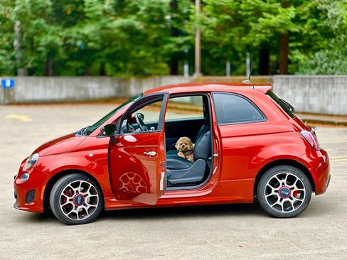 Used 2013 FIAT 500 Turbo w/ Comfort/Convenience Group image 4