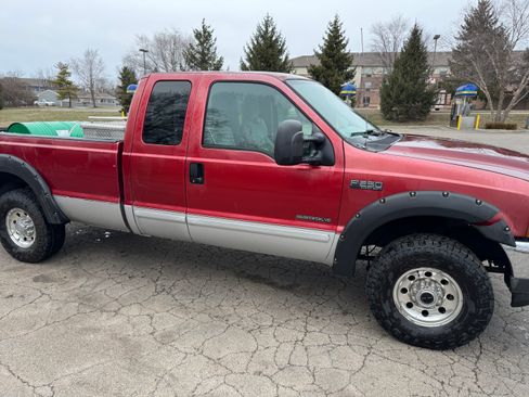 Used 2001 Ford F250 4x4 SuperCab Super Duty image 8