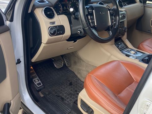 Used 2015 Land Rover LR4 HSE LUX AWD/4WD image 8