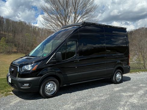 Used 2024 Ford Transit 350 148 High Roof AWD w/ Exterior Upgrade Package image 5