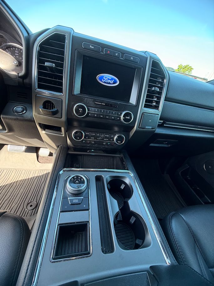 Used 2021 Ford Expedition XLT RWD image 14