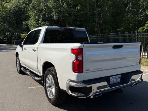 Used 2021 Chevrolet Silverado 1500 LTZ w/ LTZ Premium Package AWD/4WD image 4