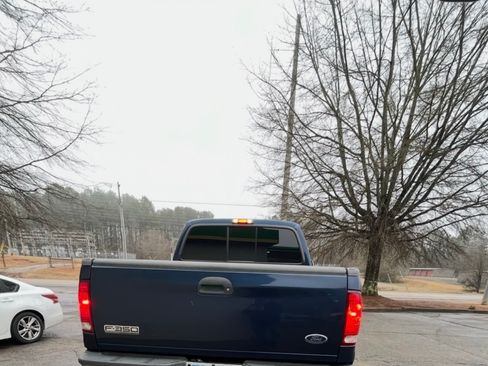 Used 2006 Ford F350 Lariat AWD/4WD image 4