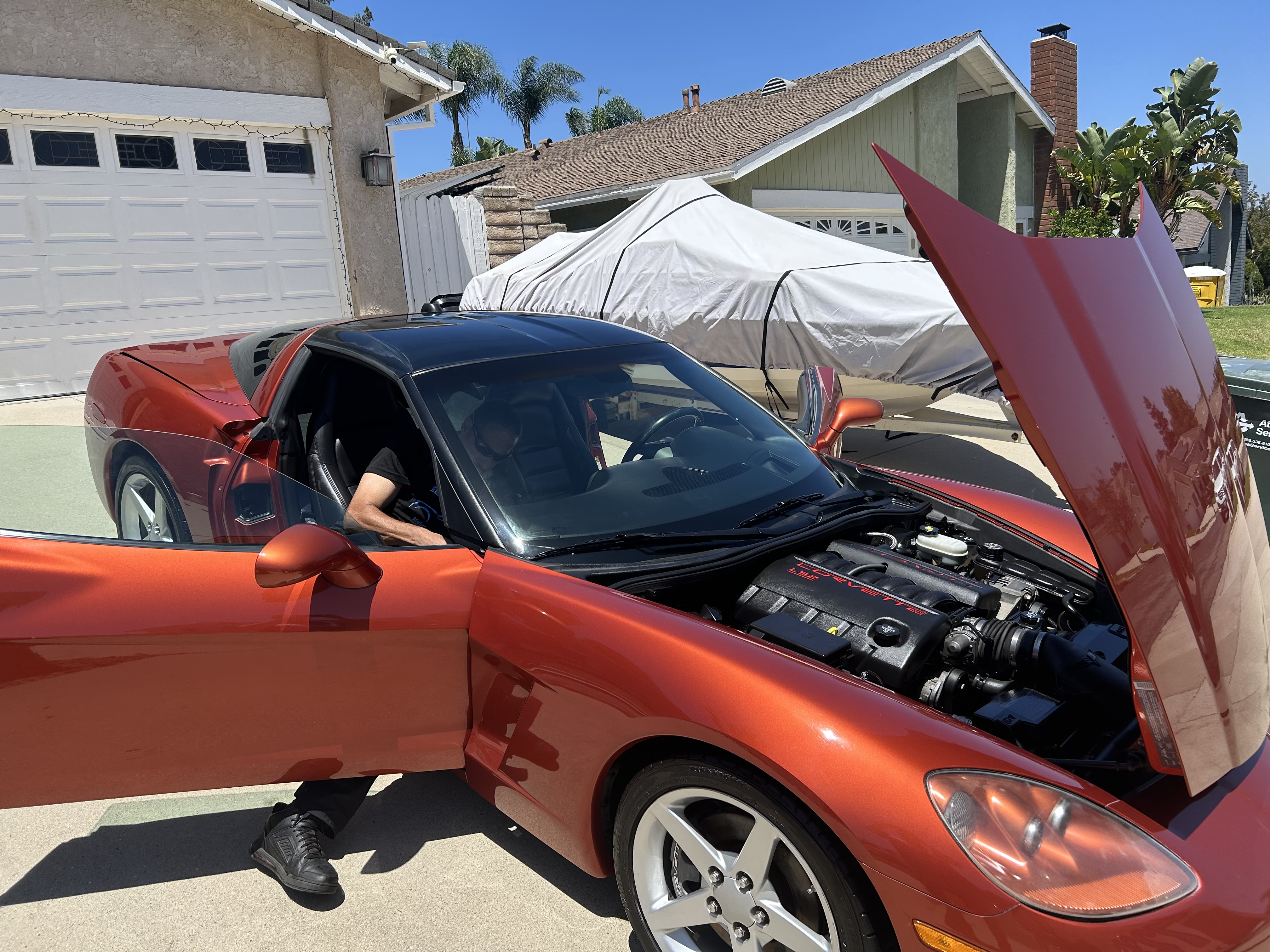 Used 2005 Chevrolet Corvette Coupe w/ Preferred Equipment Group RWD image 2
