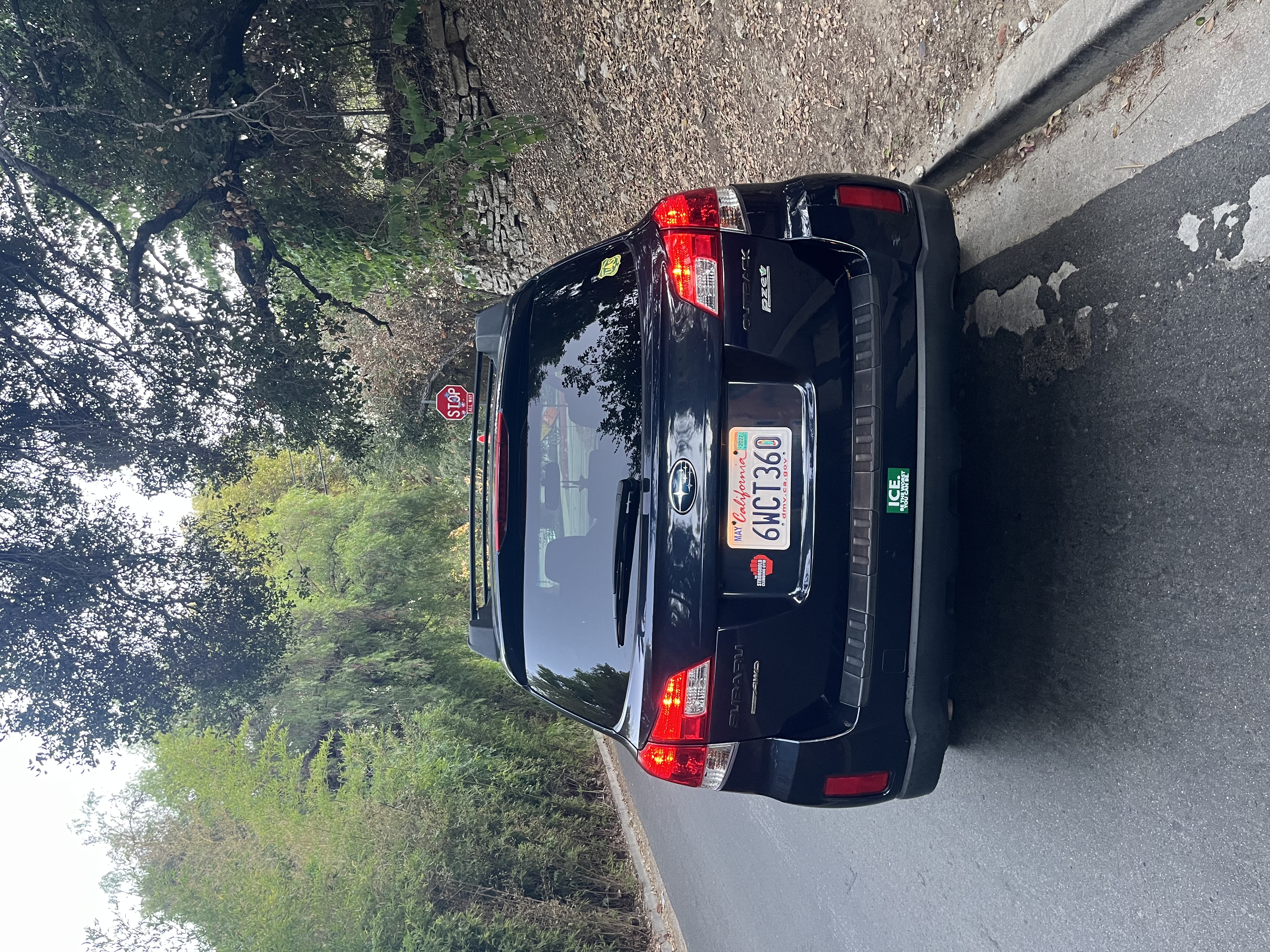Used 2012 Subaru Outback 2.5i Premium AWD/4WD image 6