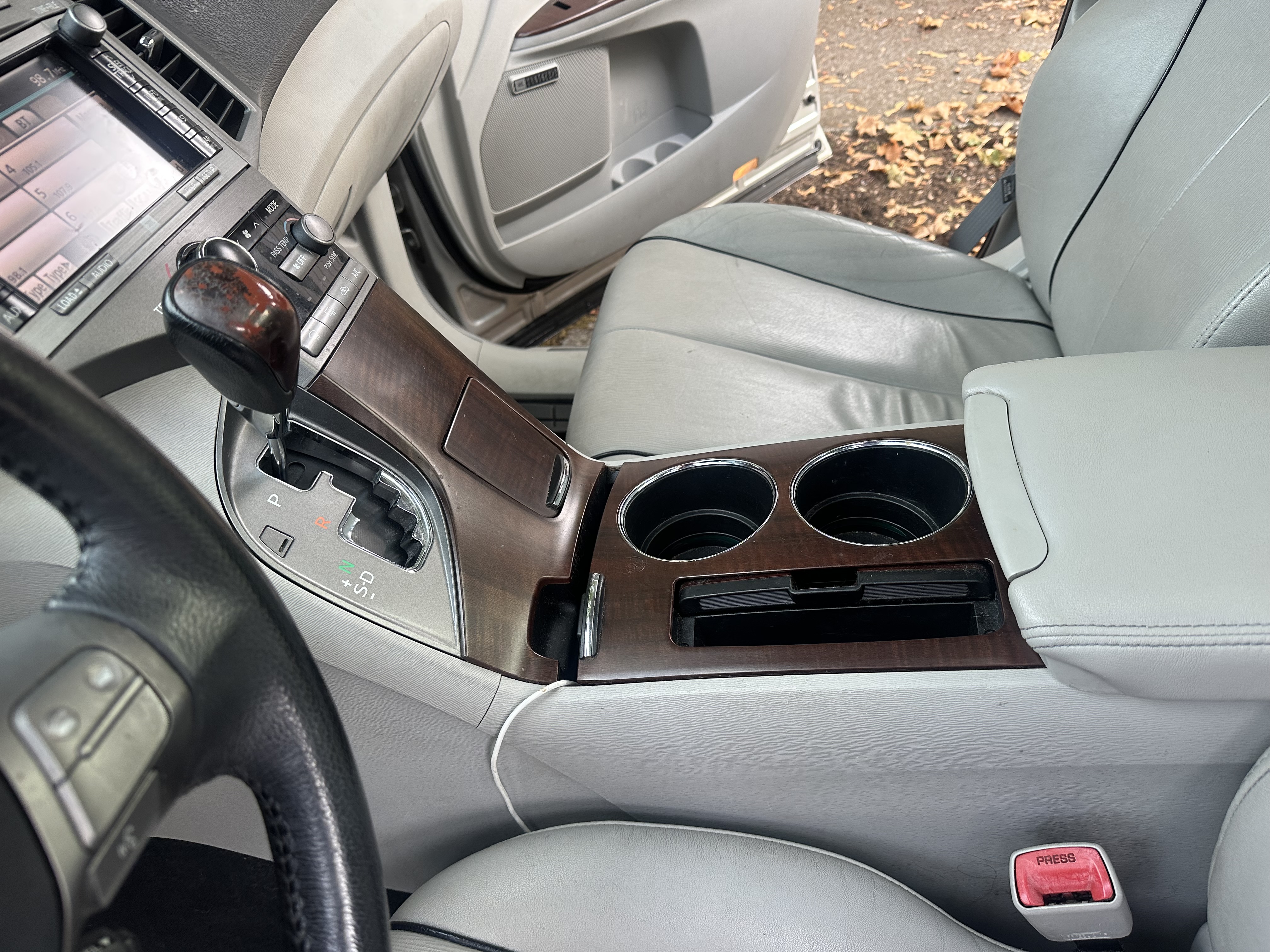 Used 2009 Toyota Venza FWD image 16